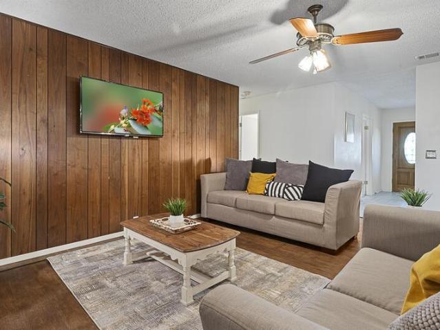 Room for rent in Leesville, Texas