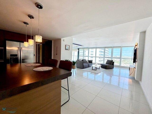 Condo for sale in San Juan