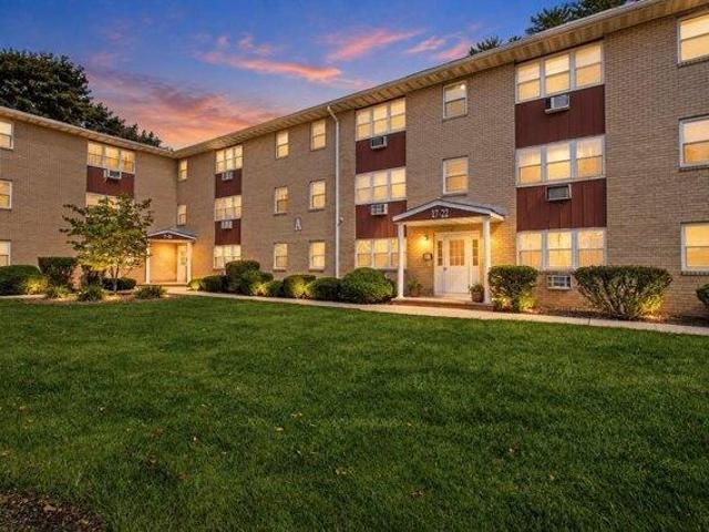 Condo for sale in North End, Secaucus