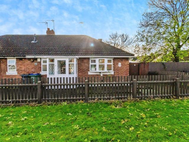 Bungalow for sale in King’s Hill, Wednesbury