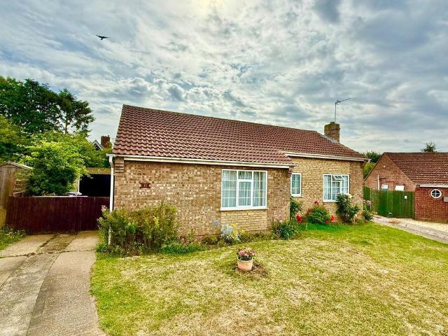 Bungalow for sale in Barholm, Lincolnshire