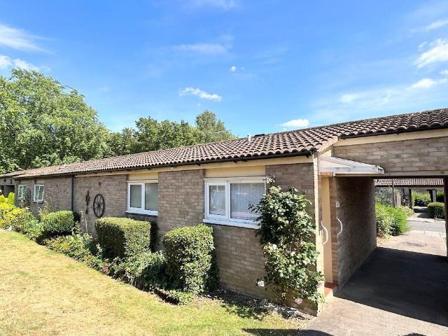 Bungalow for sale in Wolverton and Greenleys, Old Wolverton