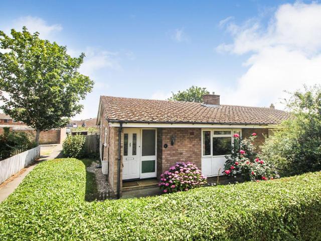 Bungalow for sale in Bedford