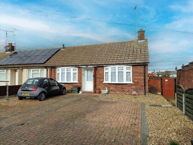Bungalow for sale in Burnham-on-Crouch, Maldon