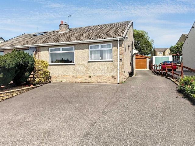 Bungalow for sale in West Yorkshire