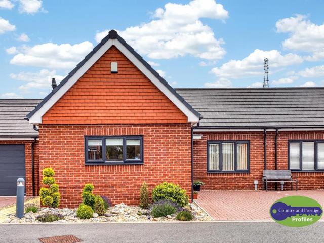 Bungalow for sale in Lash Hill, Barton