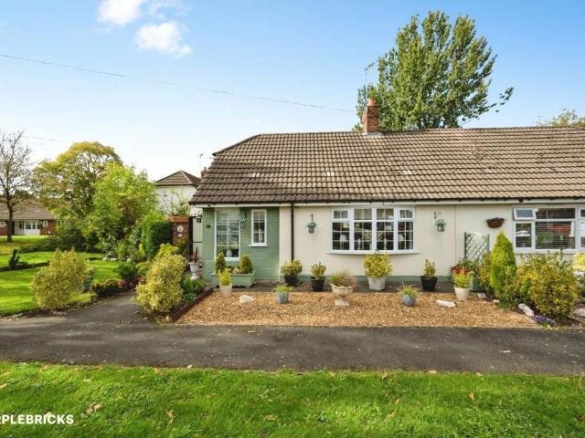 Bungalow for sale in Wednesbury, Sandwell