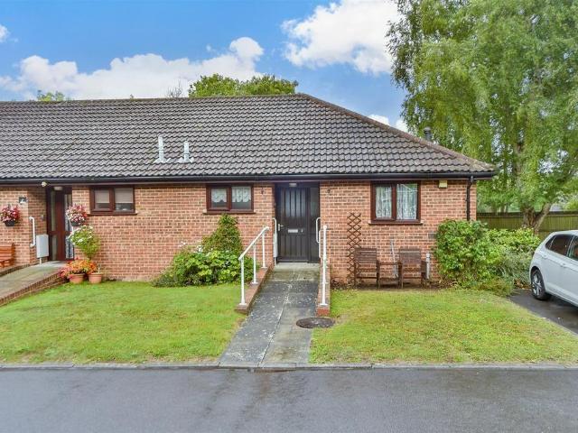 Bungalow for sale in Wigmore, Gillingham