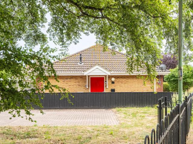 Bungalow for sale in Eastbridge, Suffolk