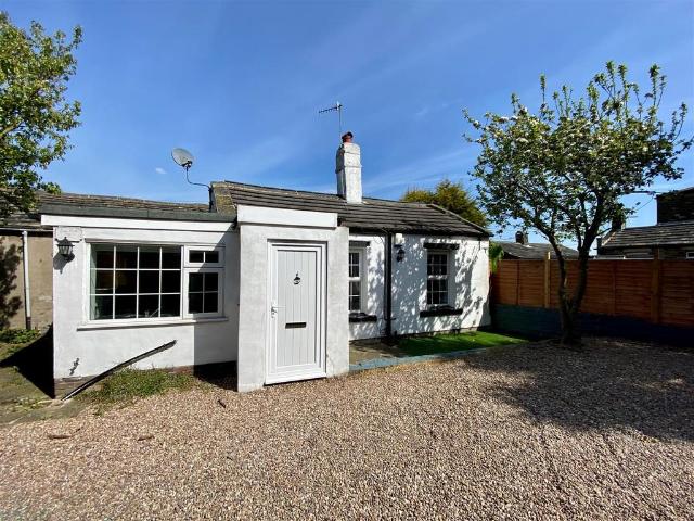Bungalow for sale in Hanging Heaton, Dewsbury