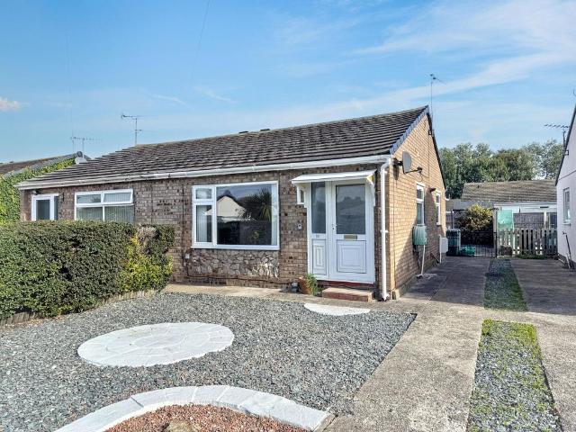 Bungalow for sale in Towyn, Wales