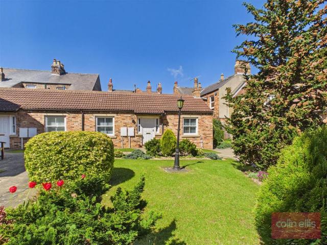 Bungalow for sale in Falsgrave, Kepwick