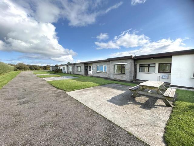 Bungalow for sale in Grade-Ruan, Cornwall