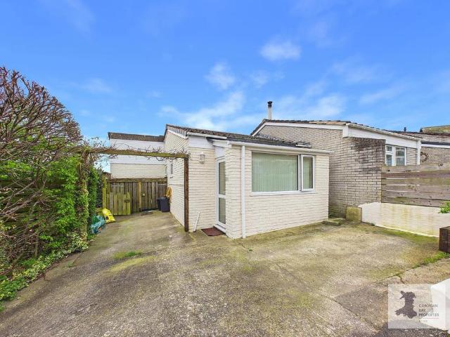 Bungalow for sale in St Dogmaels, Wales