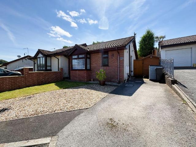 Bungalow for sale in Dyffryn Clydach, Neath Abbey