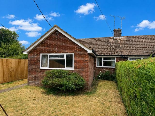 Bungalow for sale in Winslow, Buckinghamshire