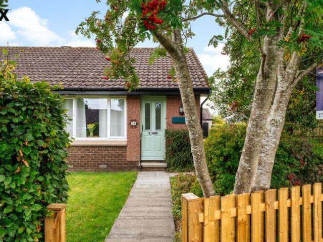 Bungalow for sale in Winchburgh, Scotland