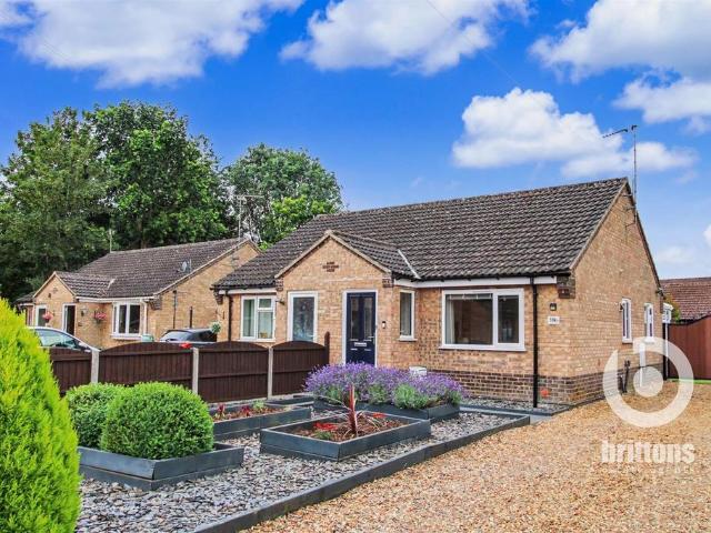 Bungalow for sale in Watlington, Brookville