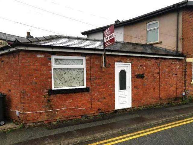 House for sale in Moss Side, Firbank
