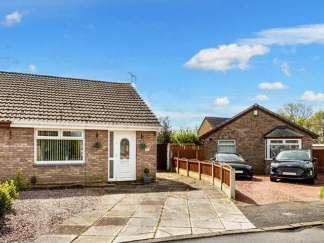 House for sale in Widnes