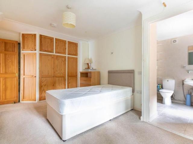 House for rent in School House, Gloucestershire
