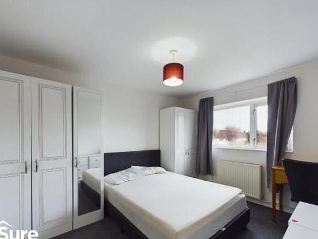 House for rent in Pouchen End, Hertfordshire