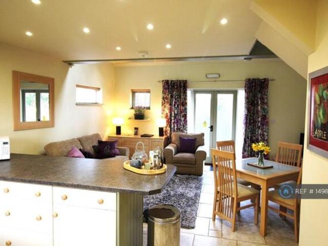 Farm for rent in Oad Street, Kent