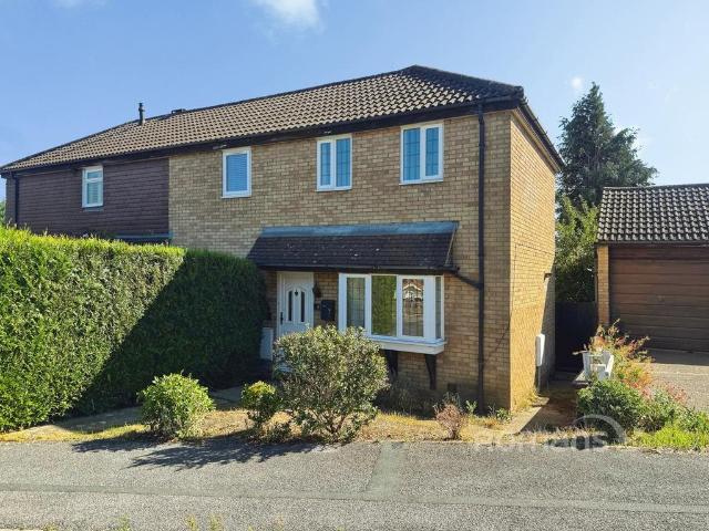 House for sale in College Town, Sandhurst