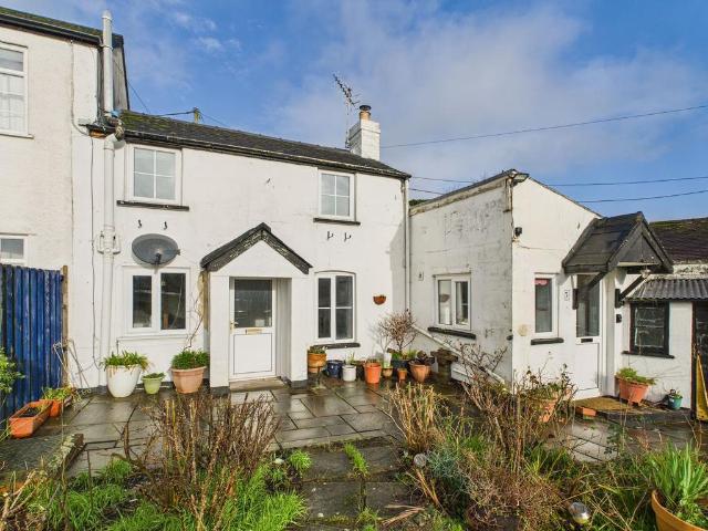House for sale in Llangattock Nigh Usk, Wales