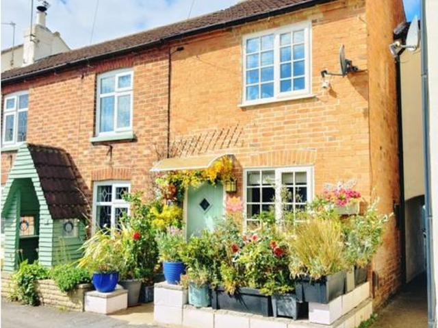 House for sale in Barton In Fabis, East Midlands