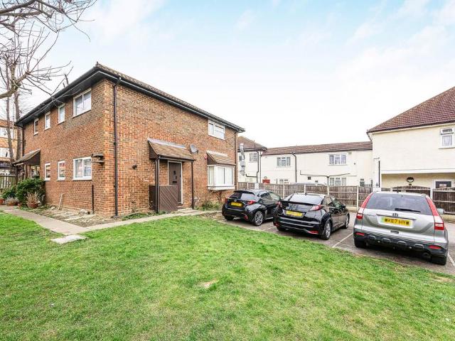 House for sale in Harold Wood, Greater London