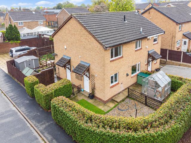 House for sale in Scholes, Leeds