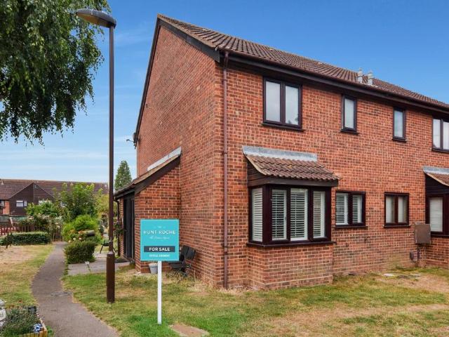 House for sale in North Shoebury, Alton Barnes