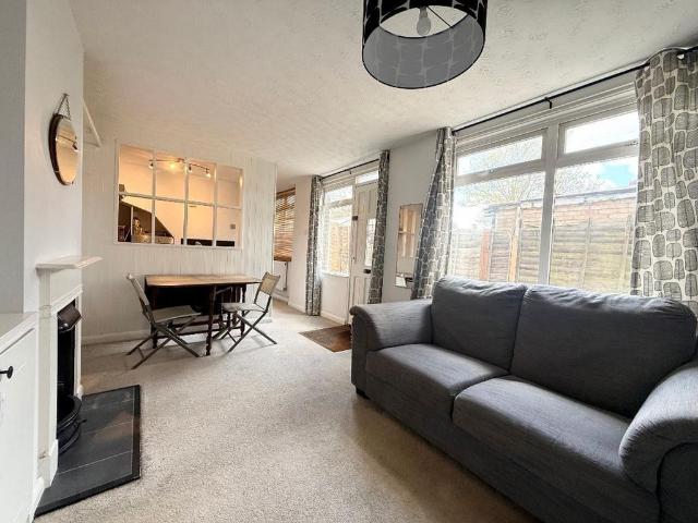 House for sale in Spring Park, Luton