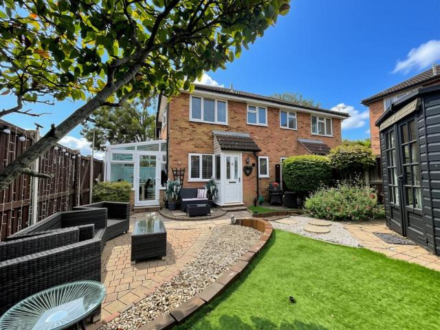 House for sale in Chipping Hill, Essex