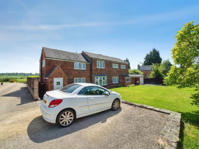 House for sale in Kedleston, East Midlands