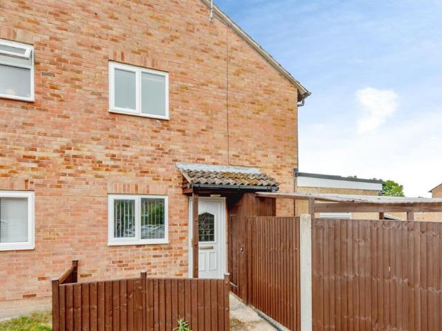 House for sale in Broadfield, Glynde
