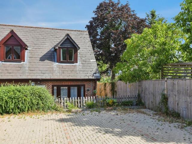 House for sale in Heathlands, East Sussex