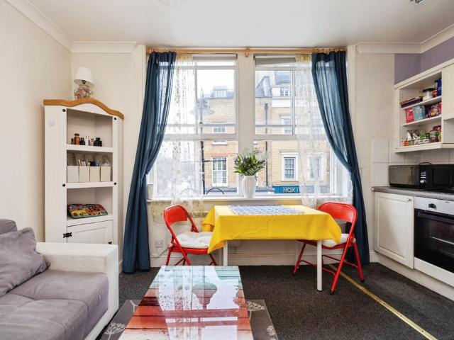 House for sale in Greater London