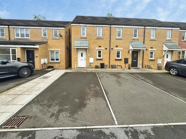 House for sale in Llanedi, Hendy