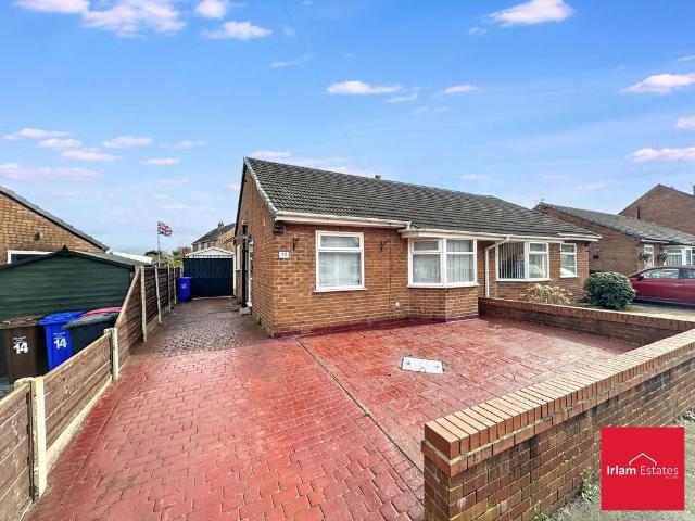 House for sale in Higher Irlam, Salford