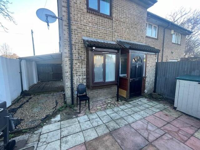 House for sale in London Borough of Merton, Mitcham