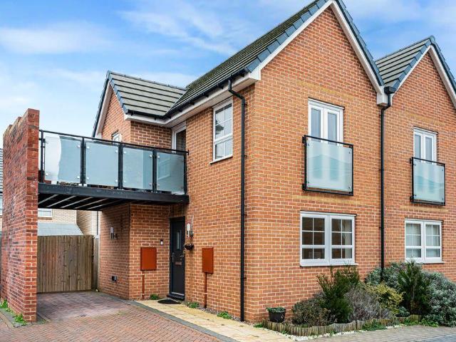 House for sale in Broughton Gate, Monkston Park