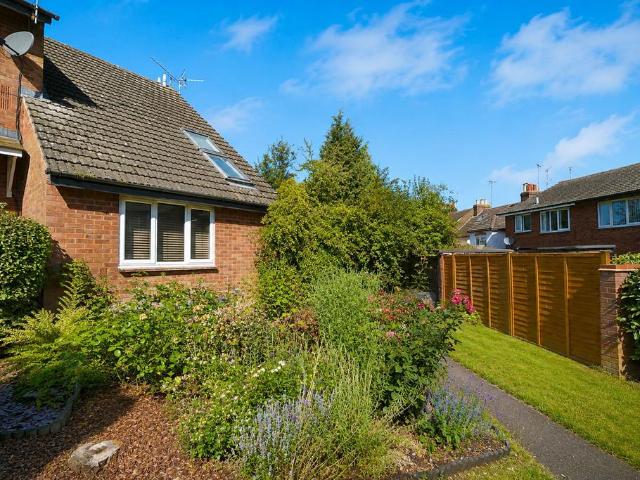 House for sale in Slip End, Bedfordshire