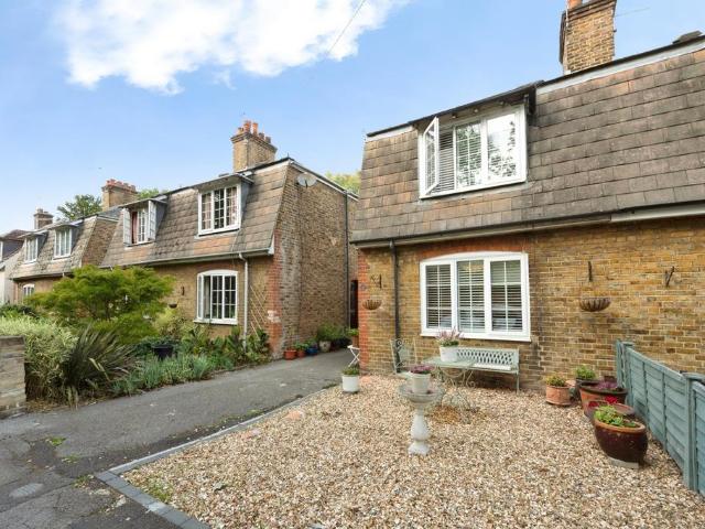 House for sale in Esher, Elmbridge
