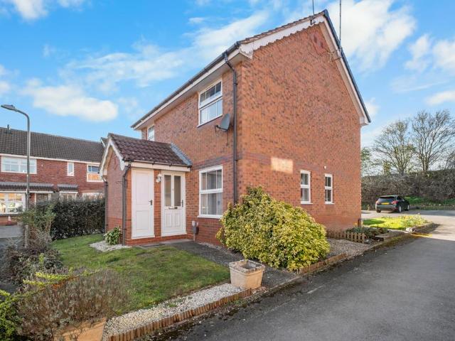 House for sale in Stoke Pound, Bromsgrove