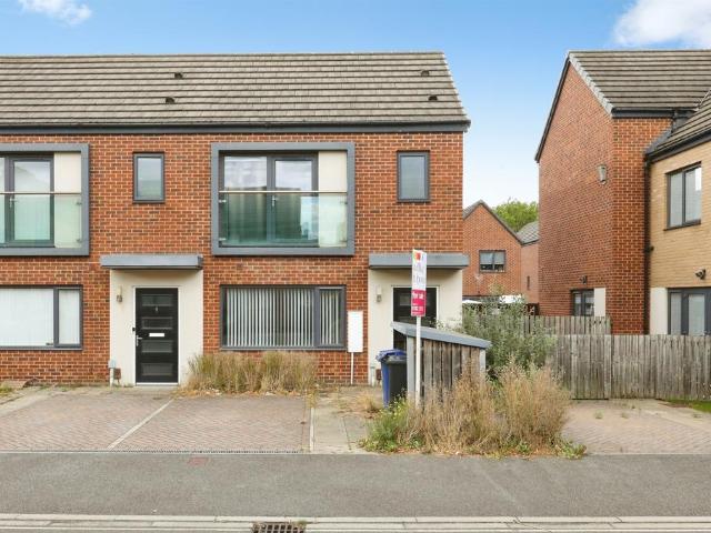 House for sale in Hyde Park, South Yorkshire