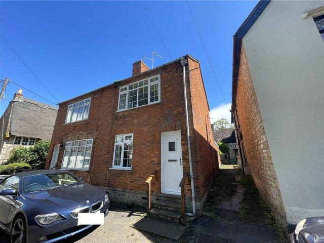 House for sale in Harrold, Bedford