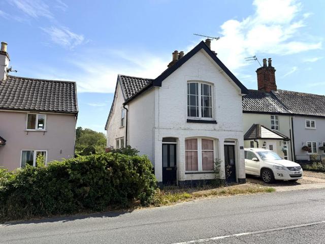 House for sale in Bedingfield, Suffolk