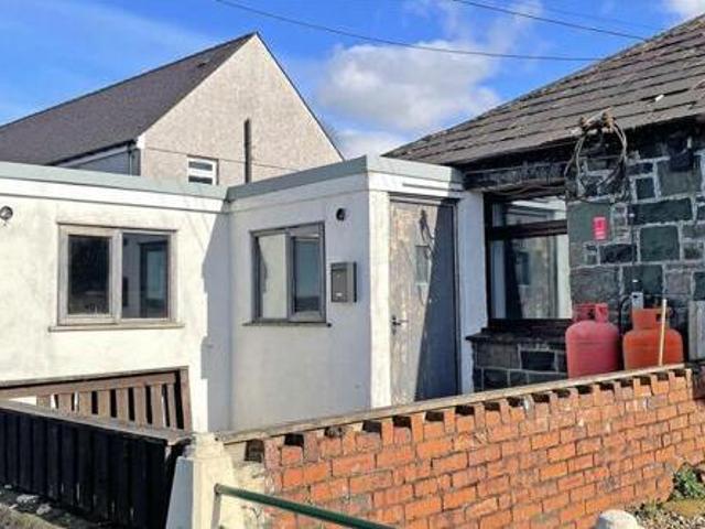 House for sale in Caernarfon, Wales